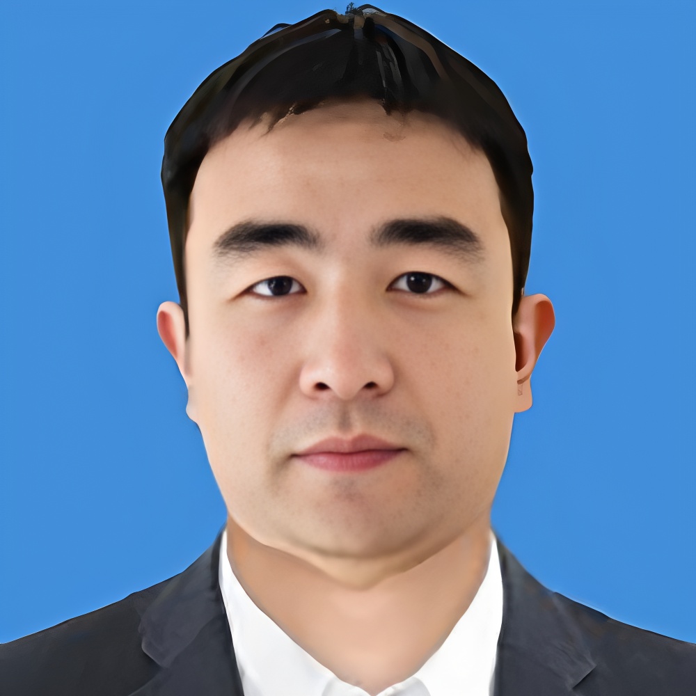 劉 鑫